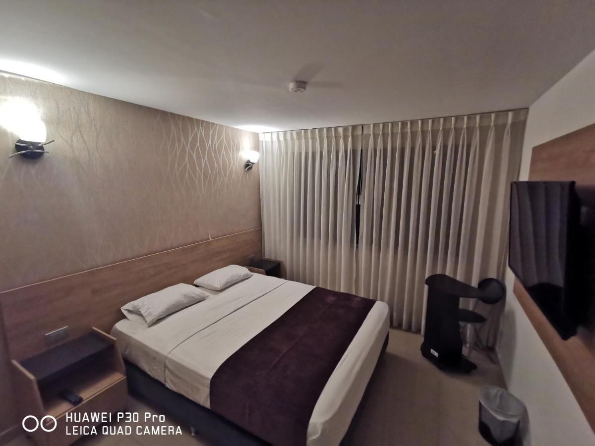 Hotel Lindsay Manizales Exterior photo